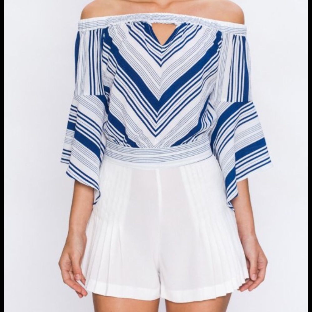 🌟Sale🌟Off Shoulder Top - Picture 5 of 6